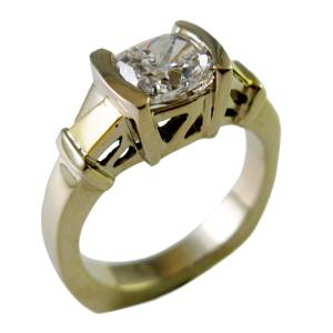 14k white/yellow gold cushion<span>1.07ct D color SI1 clarity</span>